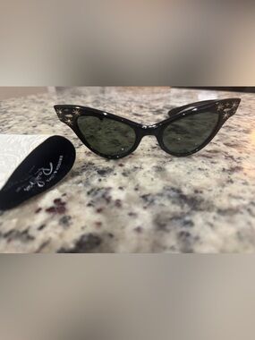 Vintage 1950'S Ray-Ban Cat Eye Sunglasses - La Marcelle - by B & L RAY-BAN USA